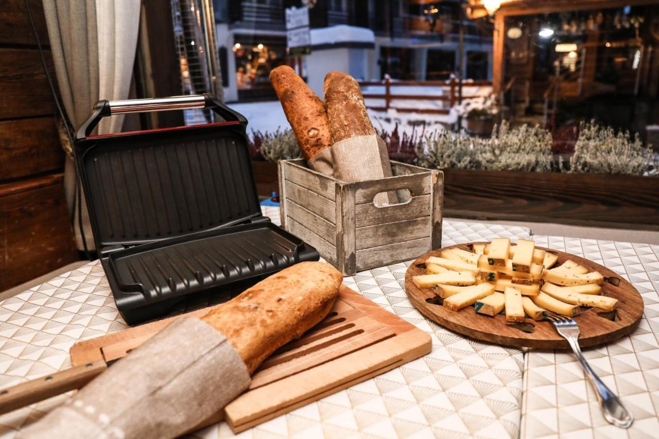 Art Hotel Grivola Breuil-Cervinia Ngoại thất bức ảnh