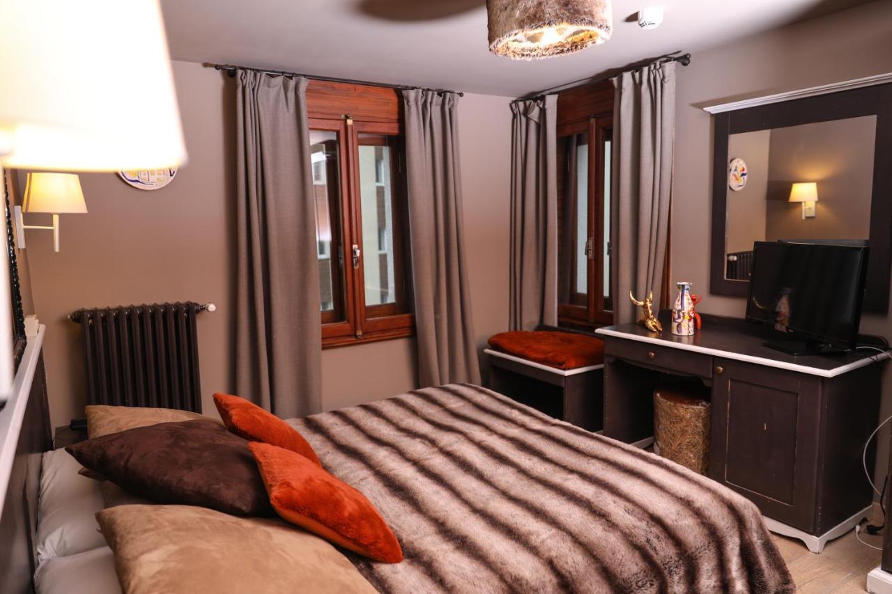 Art Hotel Grivola Breuil-Cervinia Ngoại thất bức ảnh